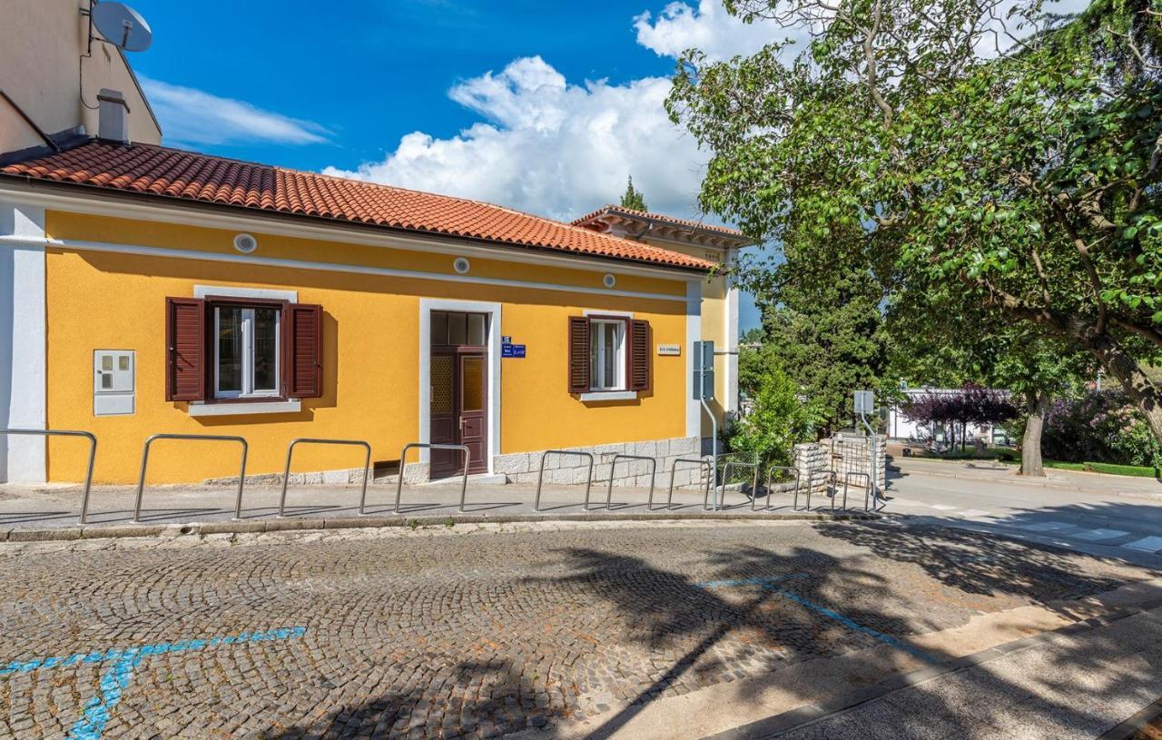 פורץ Apartment Lazzarich With Terrace מראה חיצוני תמונה