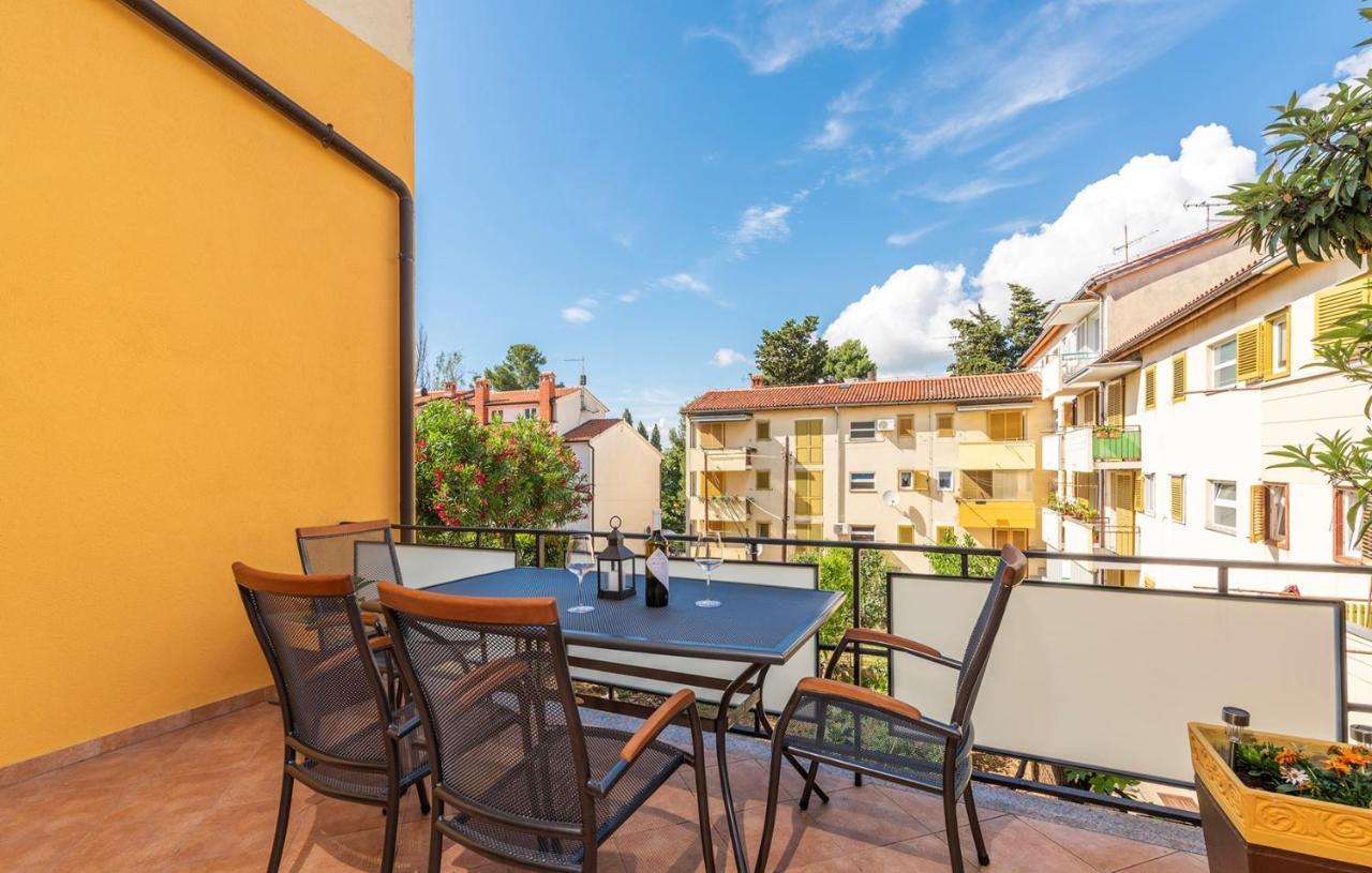 פורץ Apartment Lazzarich With Terrace מראה חיצוני תמונה